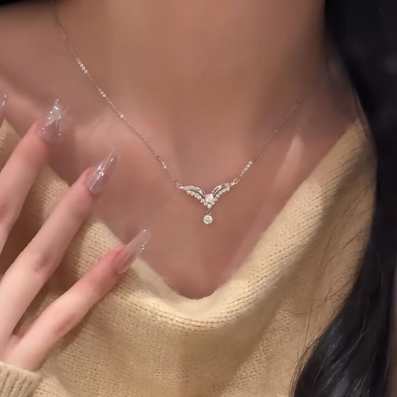 Light Luxury Exquisite Angel Wing Necklace, Women's High-end Feeling, Wing Temperament, Collarbone Chain Trend
