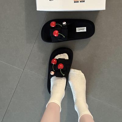 Dámska obuv – Sandále