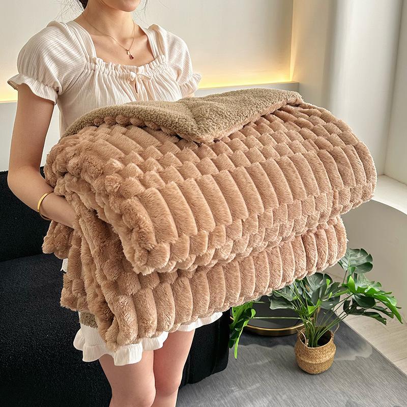 Thick Double-Layer Lamb Plush Solid Blanket Faux Fur Throw Quilted Shawl for Winter Air Conditioning Blankets for Home Travel