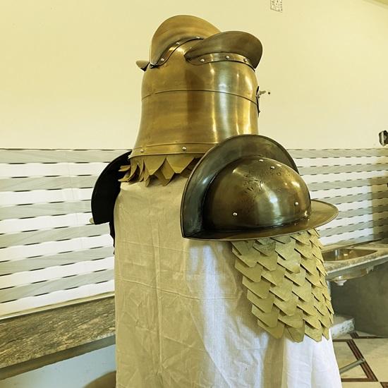 Μάχη 15ου Αιώνα LARP Βασιλικοί Φρουροί Στολή Μισής Πανοπλίας Ιππότη Μισή Στολή Βασιλοκτόνος Πανοπλία Jaime Lannister Αποκριάτικη Στολή