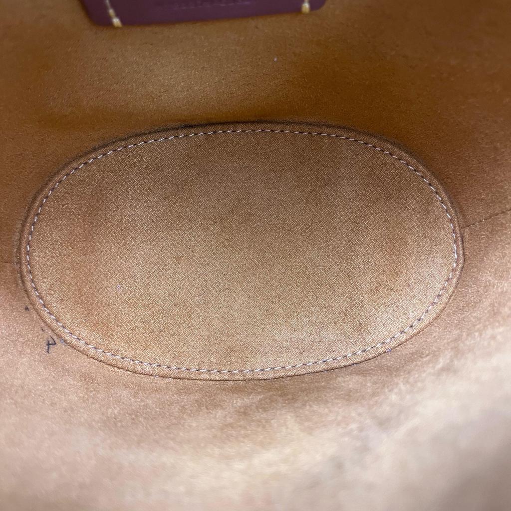 [Pre-Owned] Dakota 15 Solid Color Logo Hardware Buckle Bucket Bag - Very Good #KUP97D