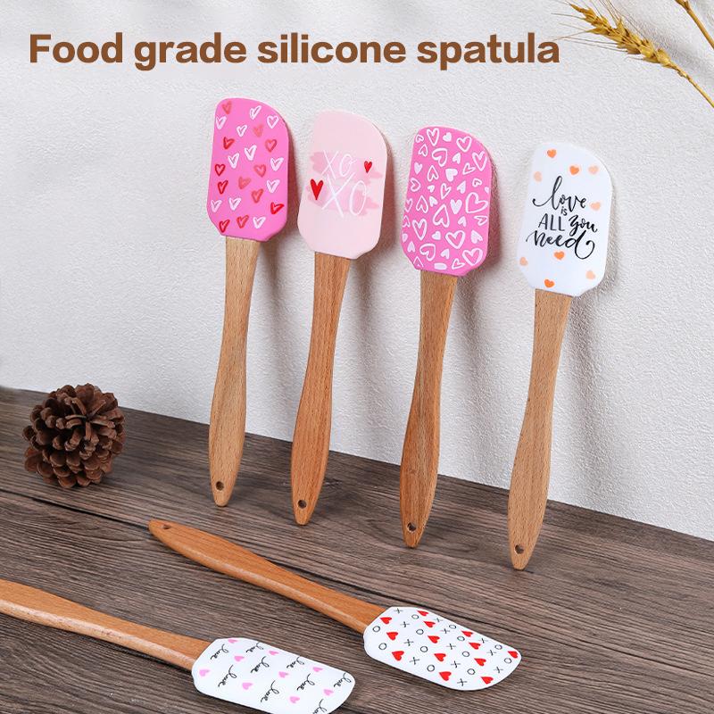 Valentine'S Day Gift Silicone Turner Set, Sweet Heart Pattern Turner With Wooden Handle, Wedding Valentine Dinner, 6 Pieces