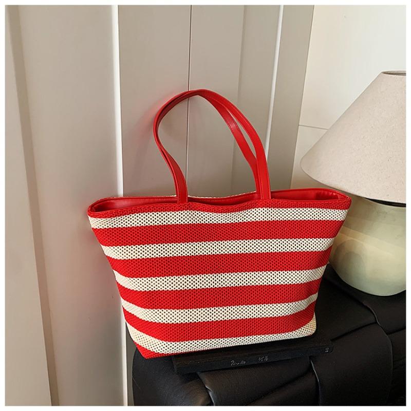 Premium striped tote bag, new large-capacity shoulder women's bag, lazy wind, light vacation bag, shopping bag.
