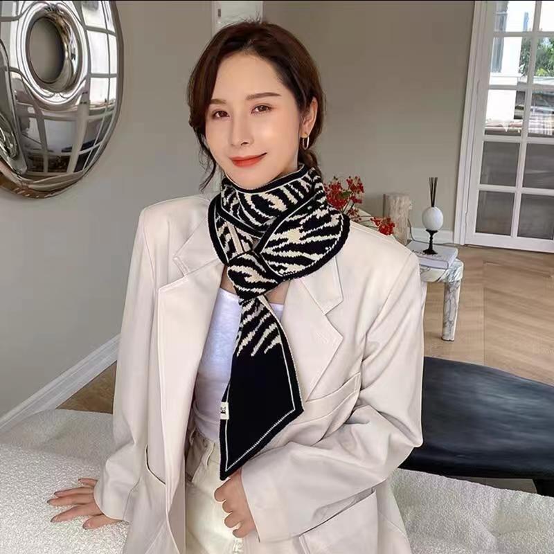 New Korean Style Knitted Shawl Scarf Women Winter Black White Checkered Plaids Grids Scarf Pashmina Shawls