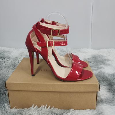 Yeni Yaz Tüm Maç Kadın Stilettos Moda Seksi Ince Topuklu Sandalet Peri Tarzı Tek Kelime Toka Kemer Kırmızı Yüksek Topuklu Ayakkabılar
