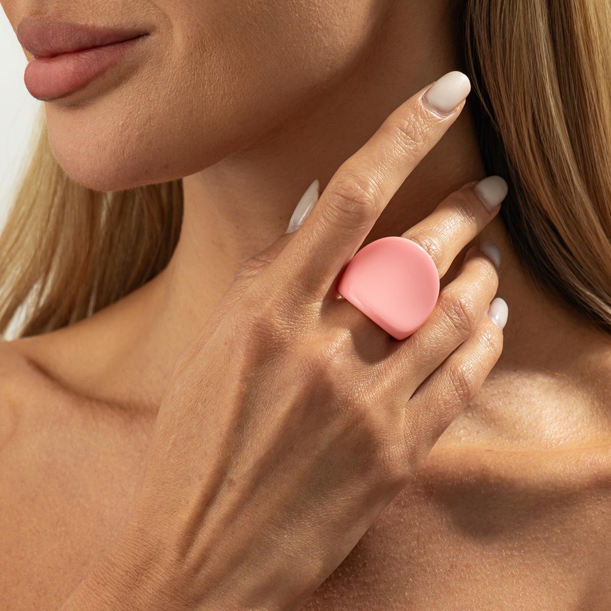 

Ins Креативное Классическое Кольцо из Смолы Конфетного Цвета Преувеличенные Геометрические Модные Кольца для Женщин Повседневные Аксессуары Подходящие Ручные Украшения розовый