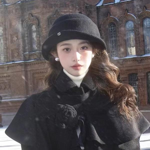 French daughter style elegant top hat female autumn and winter Hepburn style beret retro fashion face hat bucket hat