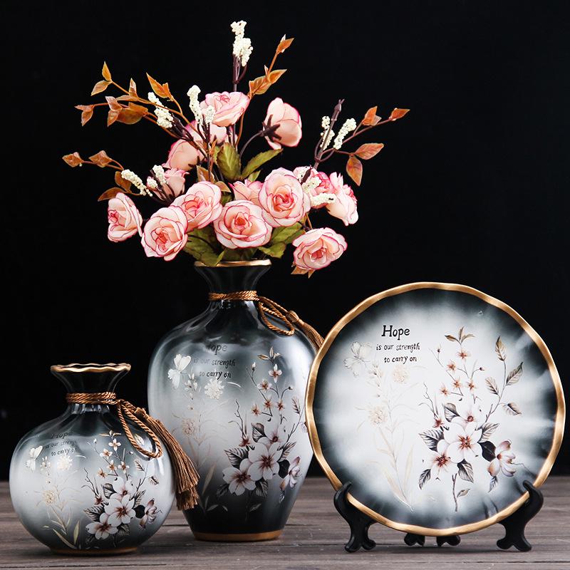 Modern Ceramic Vase Ornament for Living Room or TV Cabinet Display