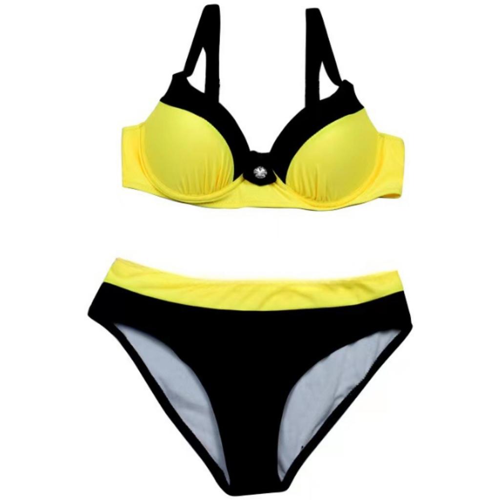 Two-piece Bikini Swimsuit, Black Women's Shaping Suit, Size L. Two-piece Bikini Swimsuit, Black Women's Shaping Suit, Size M.