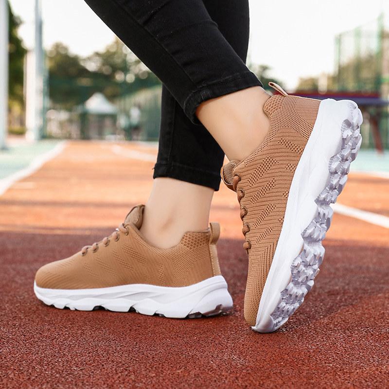 Spring and Autumn Ultra-light Fly-woven Sneakers, Lightweight Soft-soled Running Shoes, Mother Morning Exercise Cloth Shoes, Fitness Shoes