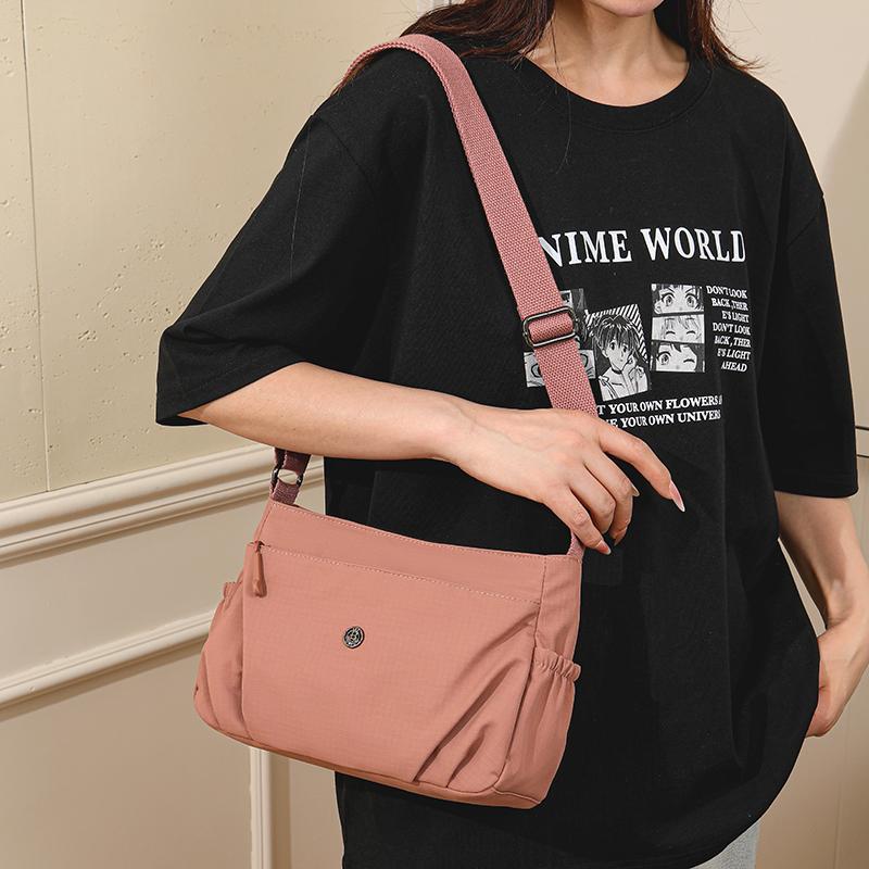 Solid Color Shoulder Bag Women's Lightweight Outdoor Small Square Bag Commuter Crossbody Bag