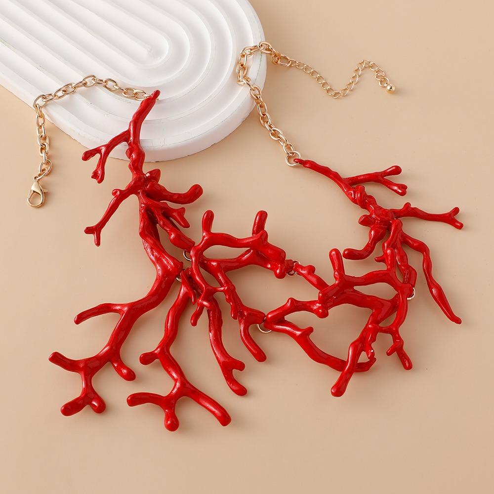 Trendy Exaggerated Coral Collars Bohemia Exaggerated Coral Necklace Red Coral Alloy Necklace