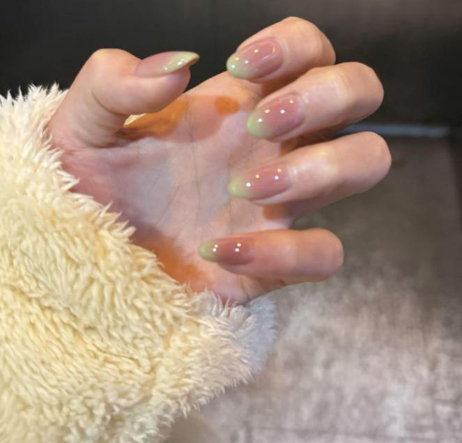 

Сладкая Девочка Съемные Высококлассные Отбеливающие Накладные Ногти Spring Bud Light Kiss [10 pieces XS]