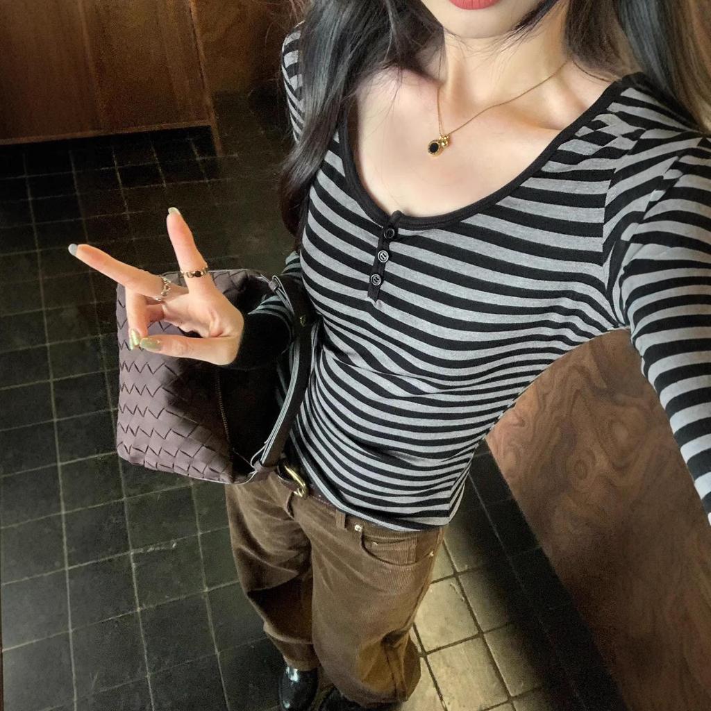 Spicy Girl Retro Stripe Slimming Long Sleeve Base Shirt - Women's Spring/Autumn Korean Style