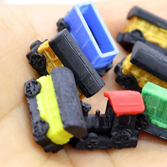 Mini Train Model 1:12 Scale Train Miniature Tiny Track Train with Colorful Carriages for Doll Mansion Decoration Miniature Scene Photo Prop