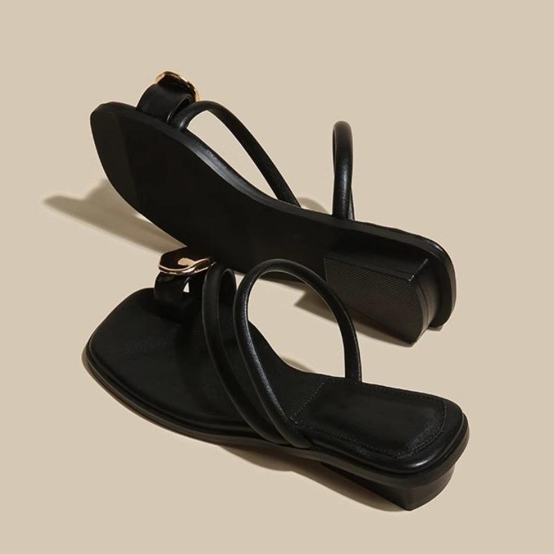 Fashion Designer 2025 New Women Slippers Flats Square Toe Sandals Summer Shoes Fashion Clip Toe Woman Flip Flops Casual Woman Slides