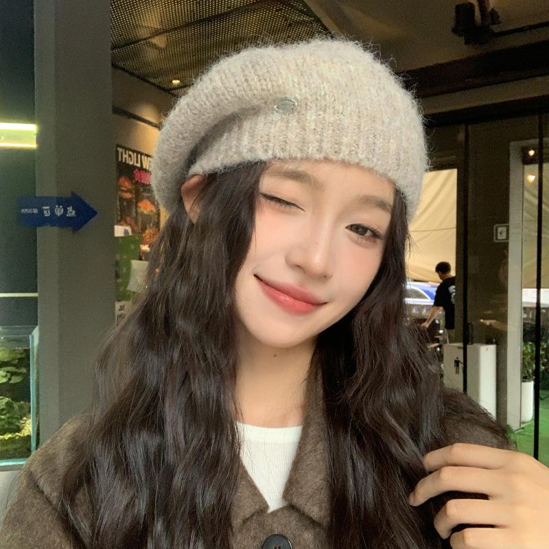 

Корейская версия осенне-зимней шляпы для женщин, вязаный берет с маленькой металлической этикеткой, однотонный, универсальный, теплый, шерстяной, толстый, новый One Size