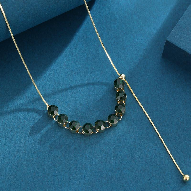 

Stunning Womens Green Emerald And Sparkling Diamond Choker With Trendy Snake Chain Style