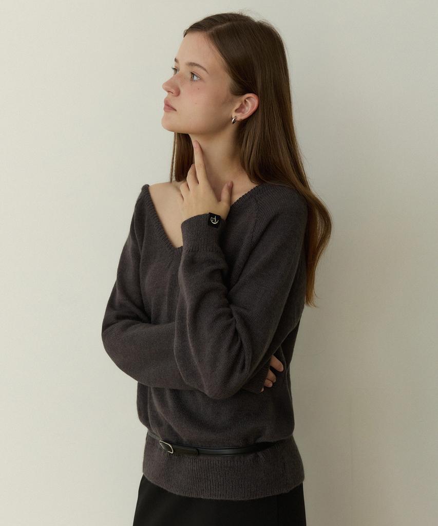 ADAUL Sensual Loose Fit Reglan V Neck Knit - Charcoal