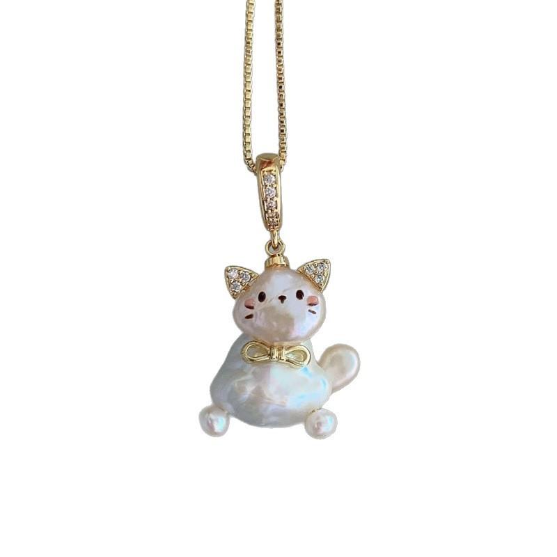 Pet Pendant Necklace With Heartshaped Charm And Gold Plating For Fashionable Cat Lovers