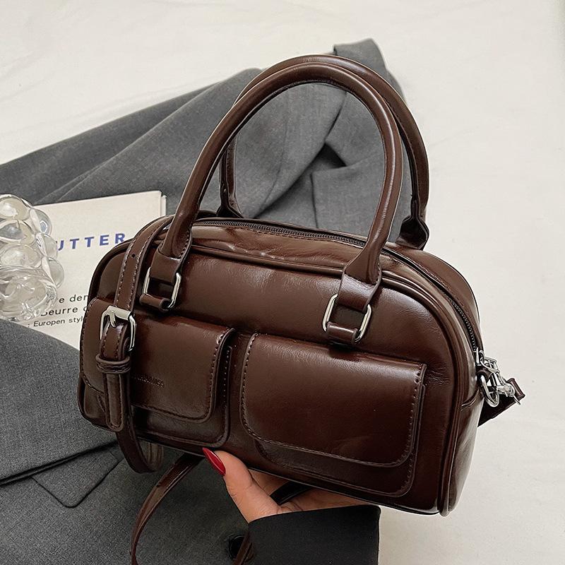 

Trend niche design high-end fashion portable Boston bag women s casual versatile commuter style messenger bag