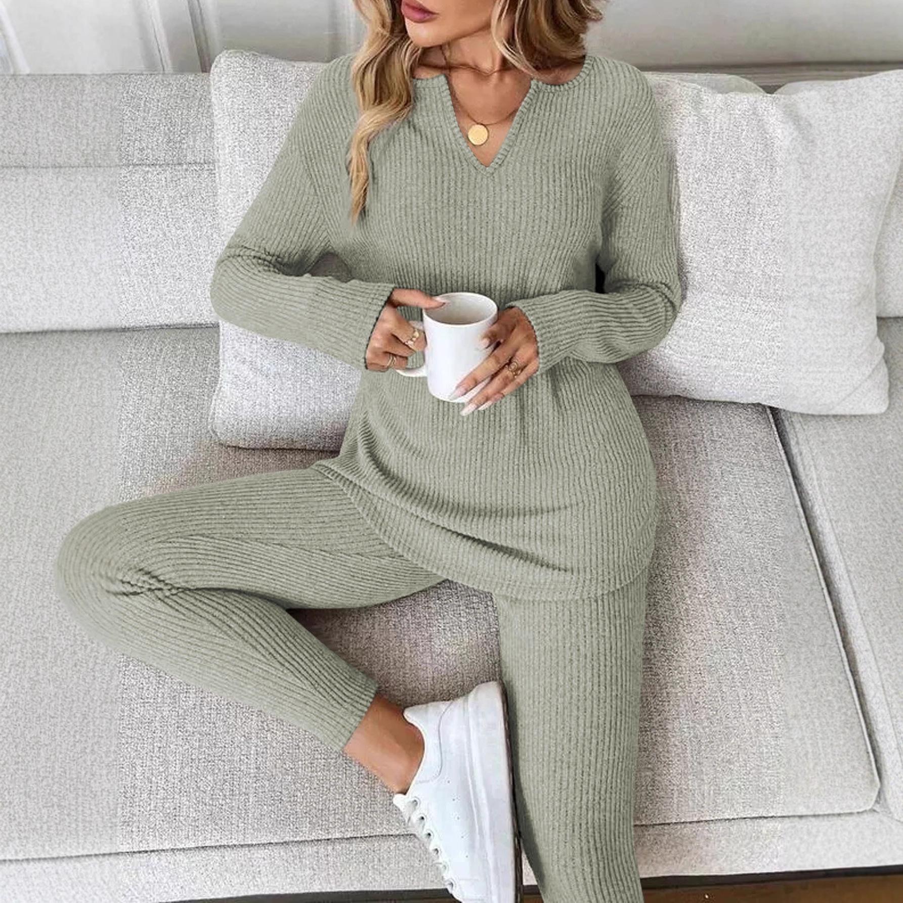 

Autumn/Winter Ribbed Knit Two-piece Set: V-neck Top & Skinny Pants for Women Large зелений