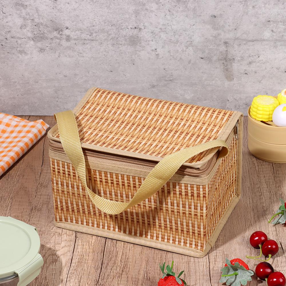Outdoor Camping Woven Insulated Keep Warm Waterproof Rattan Bag Wicker Picnic Basket Lid and Handle