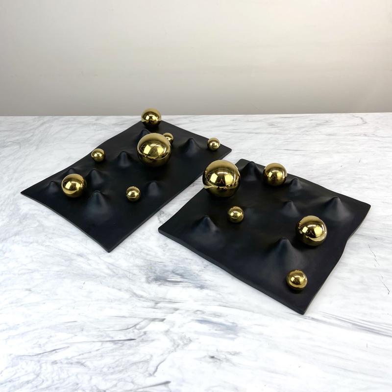 Modern Simple and Light Luxury Black Silver Metal Ball Decorative Tray Model Living Room Geometric Storage Ornaments