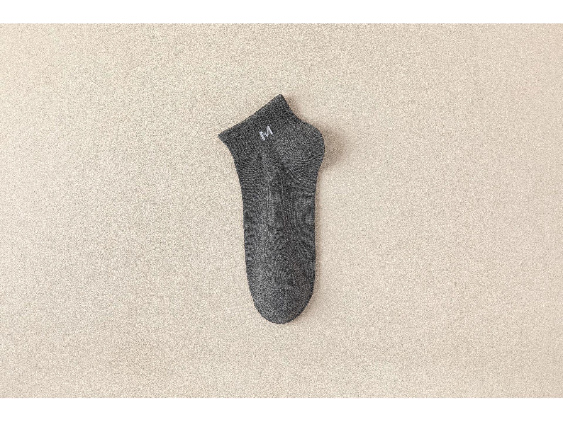 

Мужские однотонные дышащие спортивные носки — средней длины, впитывающие пот, модные баскетбольные носки для всех сезонов One Size