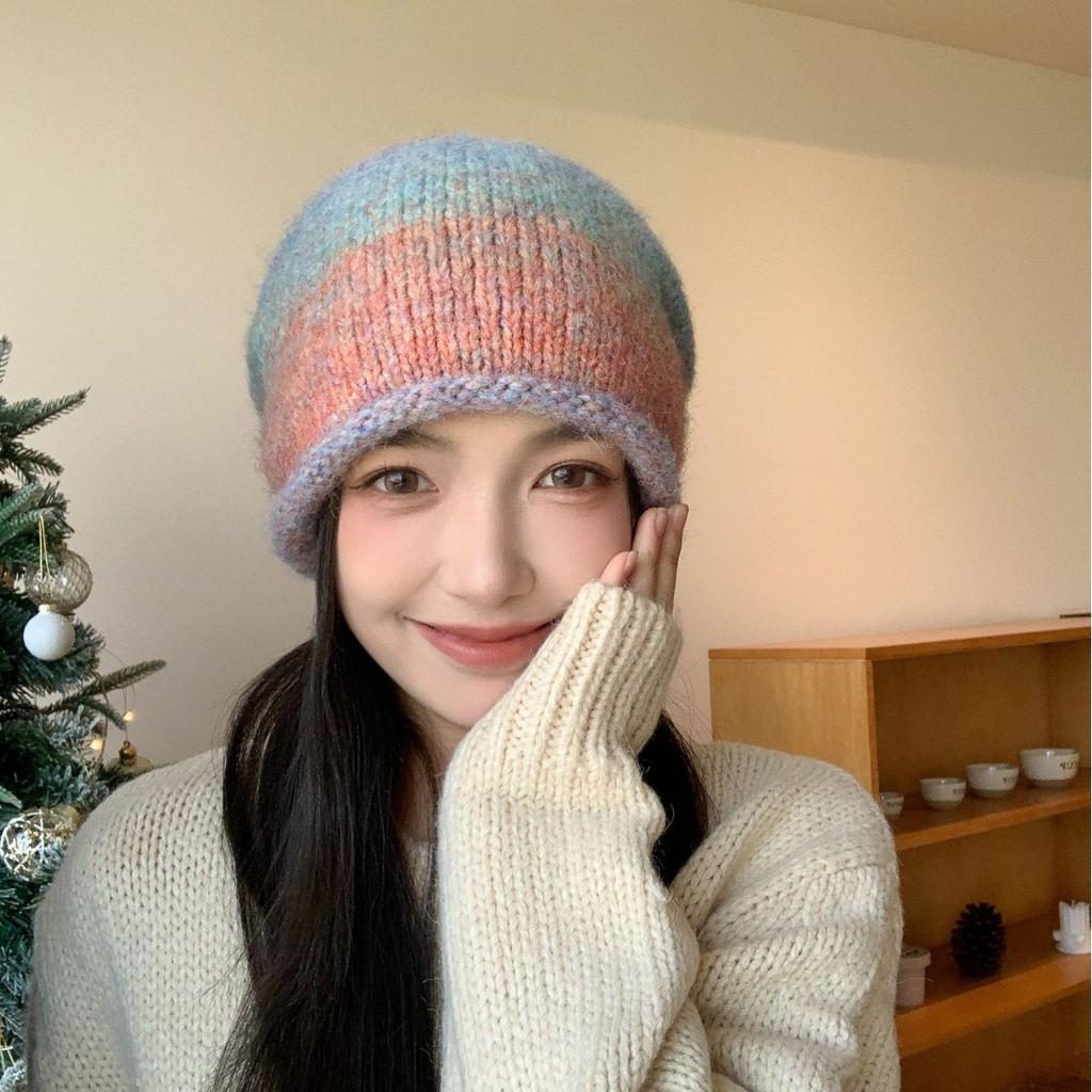 Autumn and winter gradual change hat female dopamine big head circumference show face small knitted wool hat fashion versatile warm pile hat
