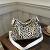 Fashion Leopard Print Large Capacity Tote Bag Casual Women's Shoulder Bag Simple Vintage Crossbody Bag Fashionable Leopard Pattern Zipper Shopping Bag