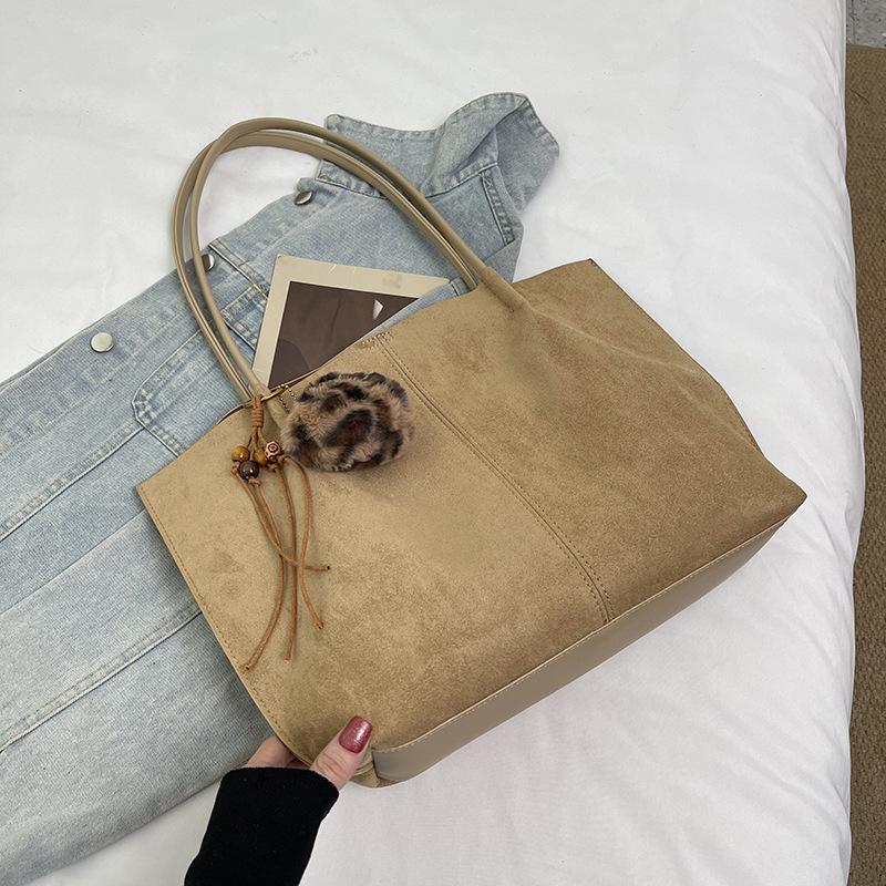 Large-capacity Tote Bag, High Appearance Level, Hand-held Shoulder Bag, Retro, Casual and Stylish Underarm Women's Bag