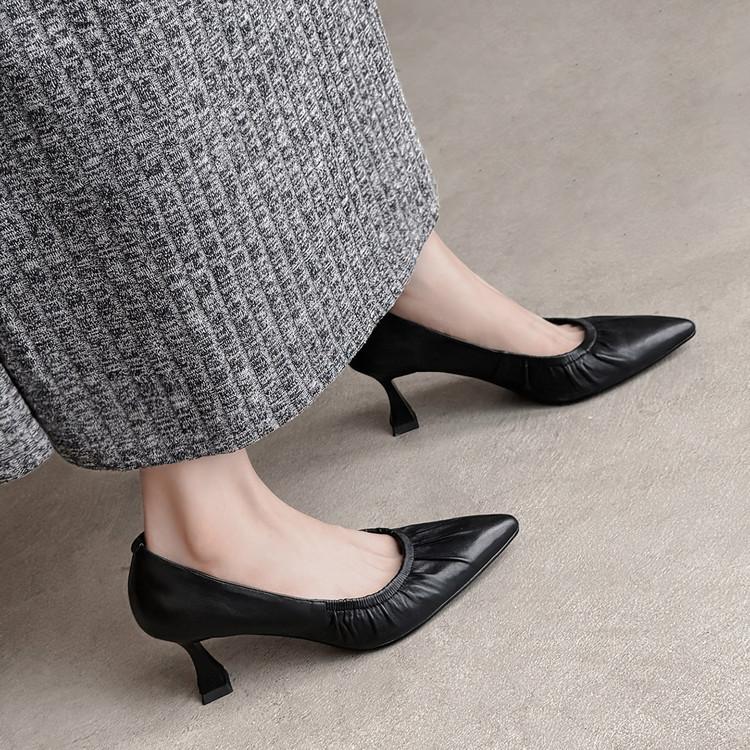 French shallow leather single shoes women's high heels 2025 autumn thin heel pointed pleated Korean version commuter work leather shoes