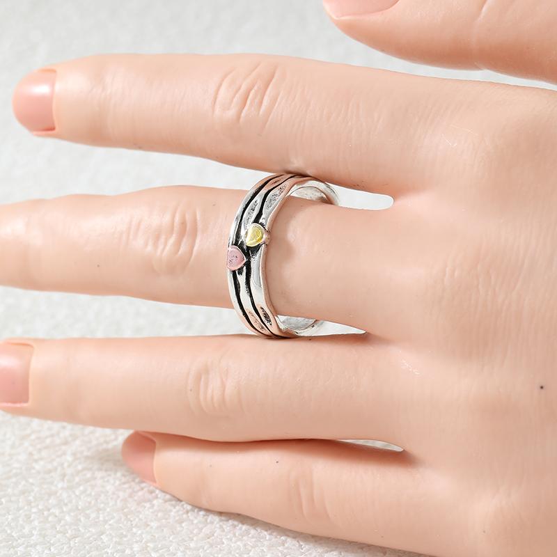 Vintage Hand Carved Heart Women's Ring Three Color Metal Geometry Daily Wear Party Jewelry Anniversary Gift
