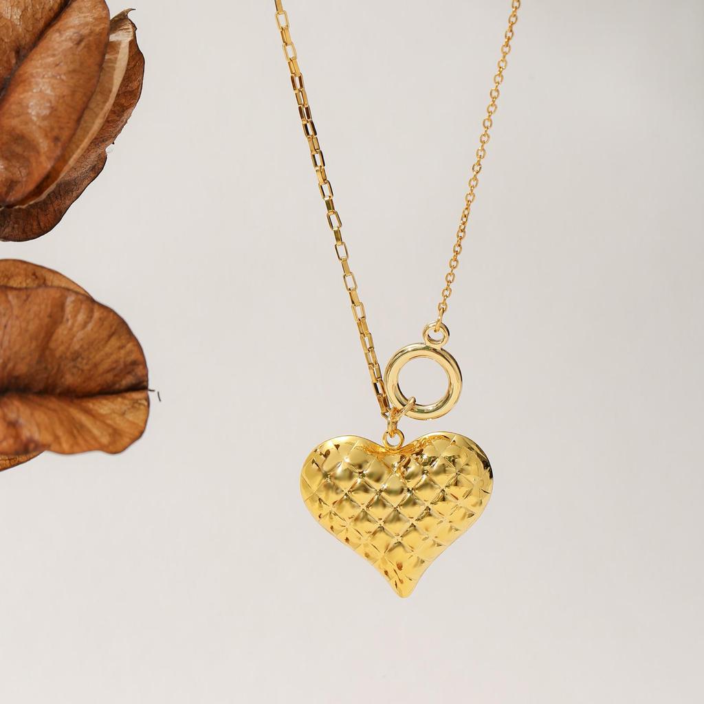 Plaid 3D Heart Asymmetrical Gold Necklace - Women's Collarbone Chain