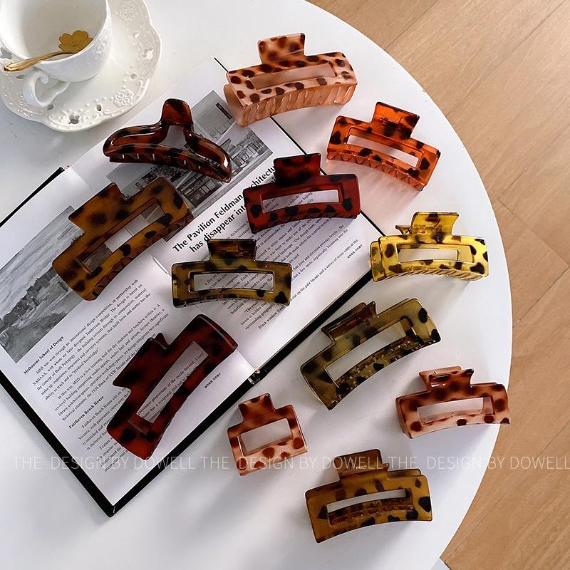 Trendy Vintage Hair Accessory Duowei Jewelry Korean Style Hair Clip For Women Resin Material Medium Size