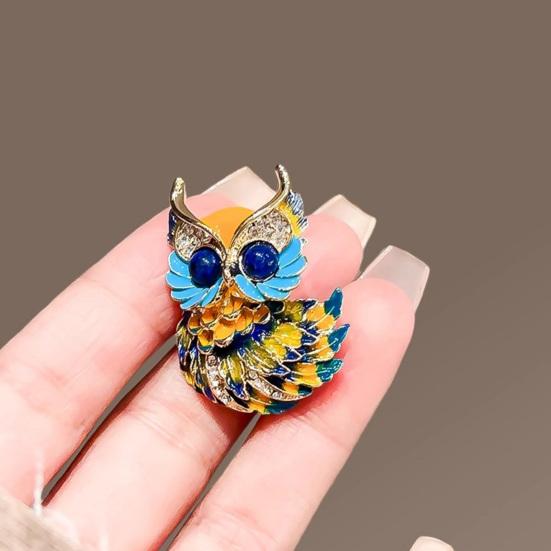 Women Brooch Enamel Colored Painting Owl Design Lapel Pin Smooth Edges Scarf Badge Clothing Bags Accessories