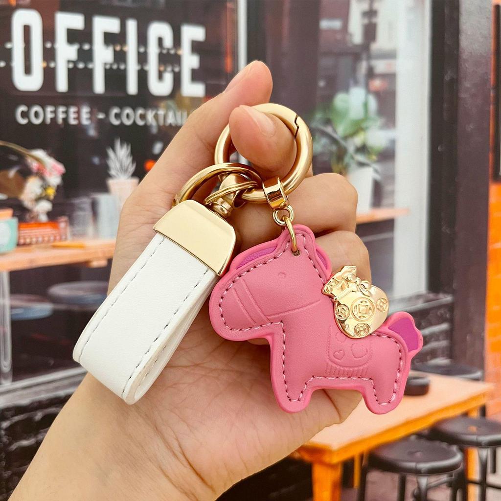 Portachiavi in Pelle con Ciondolo Pony Cartone Animato: Braccialetto della Ricchezza Immediata per Coppie, Accessorio per Auto e Borsa