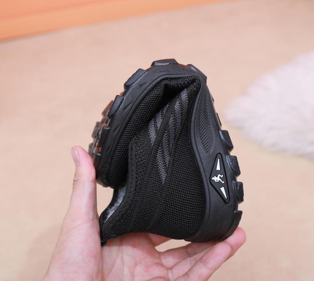 Men's Winter Cotton Shoes with Woven and Velvet Design, Slip-On Sports Casual Boots