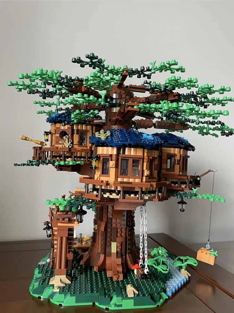 The Four Seasons Tree House Urban Building Blocks Are Compatible With The 21318 Tree House Family Building Blocks For Building C