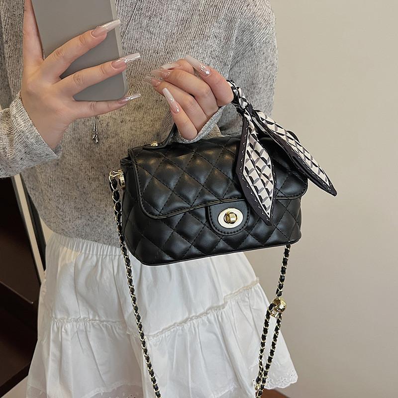 IELGY Ladies Messenger Bag Diamond Chain Autumn Winter Handbag