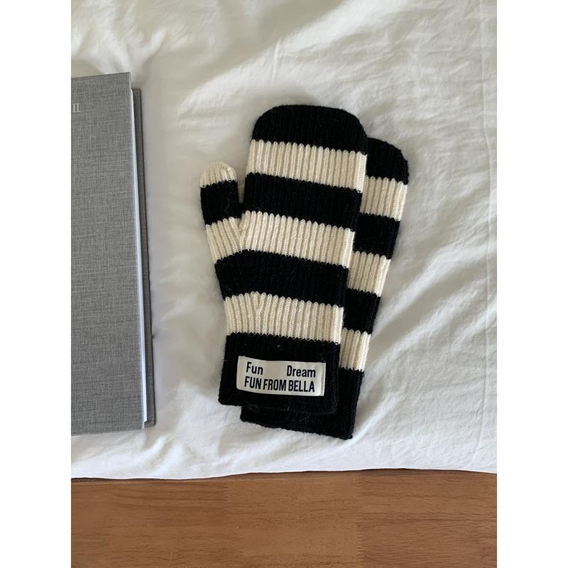 

Cute Girl Patch Striped Contrasting Color Gloves Student Korean Style Versatile Warm Knitted Yarn Riding