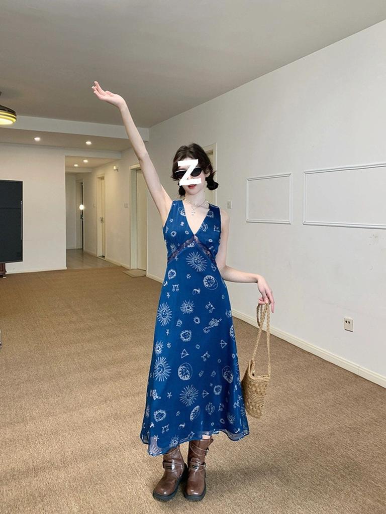Vintage French deep v-neck vest dress women's summer printed sleeveless skirt waist thin suspender a-word long dress