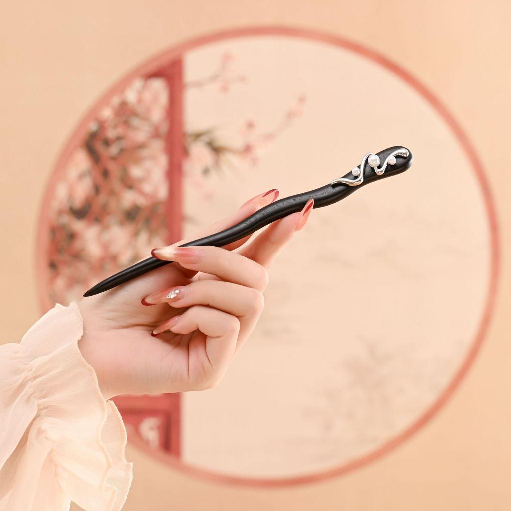 Ancient Style Black Sandalwood Tassel Hairpin for Qipao & Hanfu