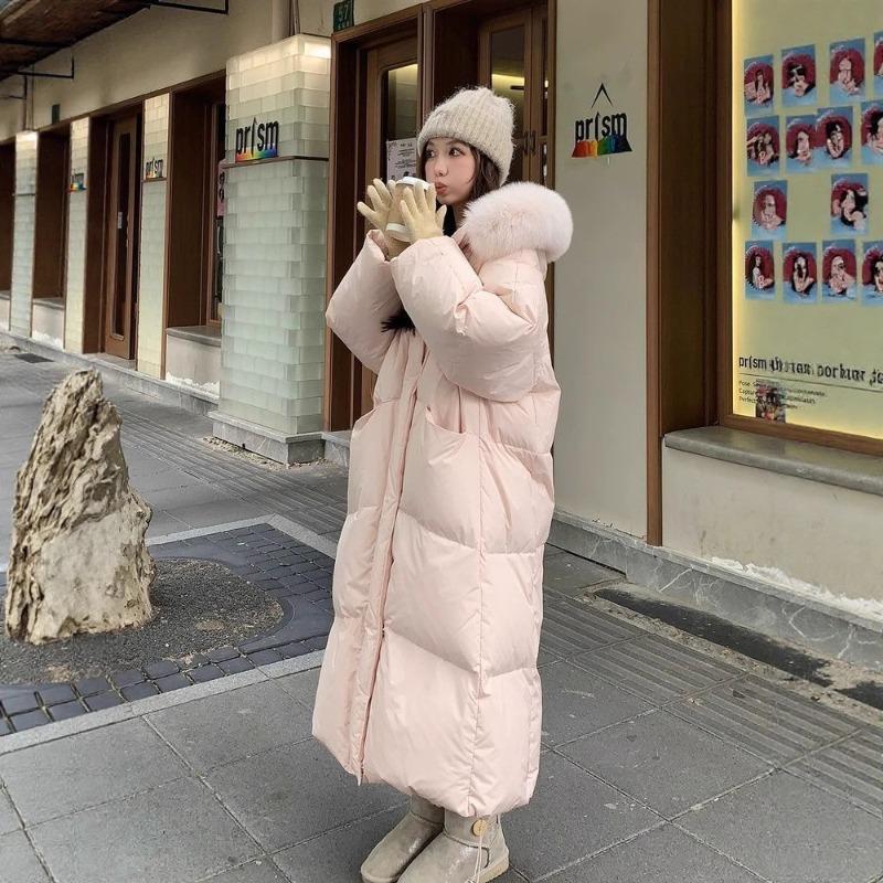 Pink big fur collar cotton-padded clothes for women, loose knee-padded clothes in winter, long warm and thickened cotton-padded jacket.
