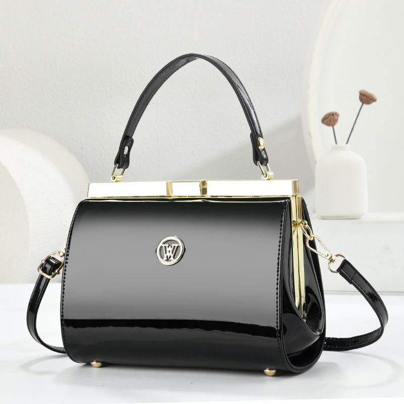 

Women s Handheld One Shoulder Crossbody Premium Sense Bag Tide Light Luxury Brand Bag Women s Gift Commuter New Middle-aged Mom length 24 height 18 thickness 12 чёрный