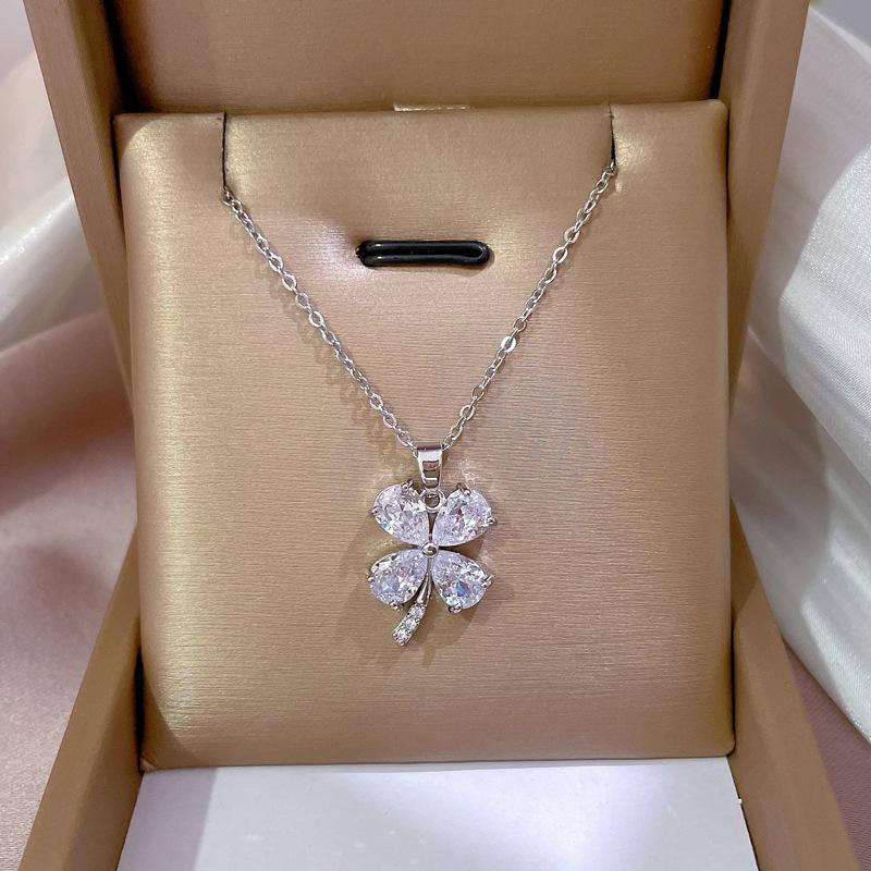 Glückskette Damen Kupfer Mikro-Inlay Echtgold Galvanisierung Schlichte und Exquisite Schlüsselbeinkette Halskette