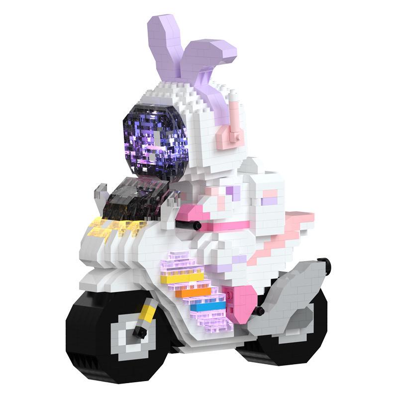 Mekensm M5-M6 Astronaut Train Building Blocks - Luminous Micro Particle Model for Students & Adults