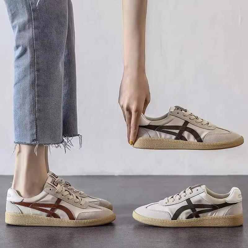 Leather Soft-soled Women's Shoes Flat-soled White Shoes 2025 Spring New German Training Shoes Women's Casual Sports Board Shoes Forrest Gump Shoes