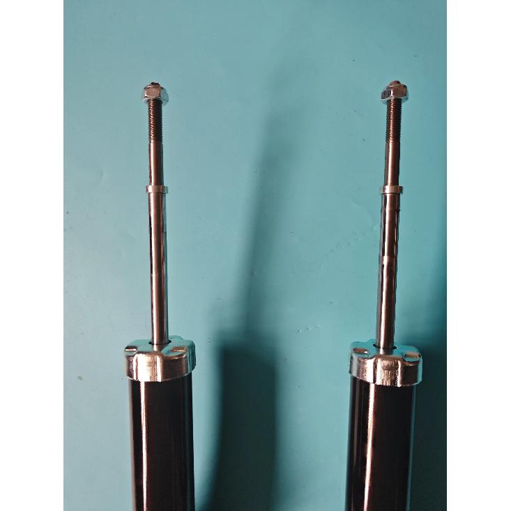 2PC Front Gas Shock Absorber 4431021310 For Ssangyong Rodius/Stavic II